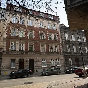 ** Apart-hotel In Silvio's Polónia